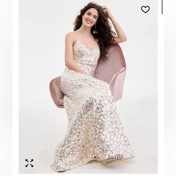 NWT!! Sparkling Sequin Spaghetti-Strap Prom Dress in Champagne - Picture 1 of 7